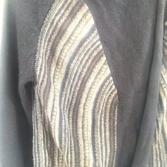 Women’s Adventura Open Cardigan Sweater in Size Medium - Picture 6 of 9